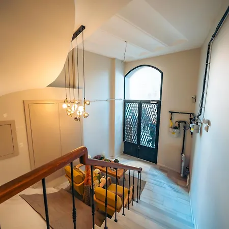 לינה וארוחת בוקר Galata Guest Teori איסטמבול