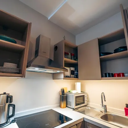 Oda ve Kahvaltı Galata Guest Teori 4*