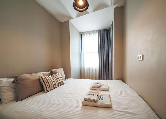 Galata Guest Teori Bed & Breakfast 4*