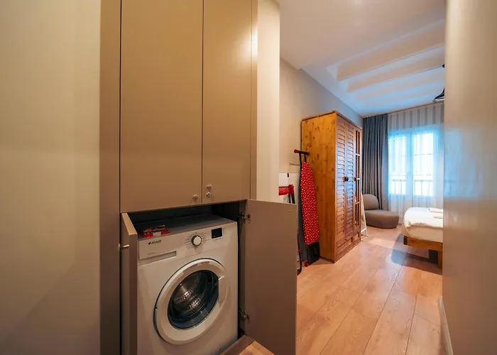 Bed & Breakfast Galata Guest Teori 4*